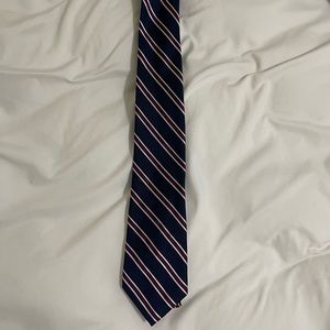IZOD Navy and Purple Striped Tie